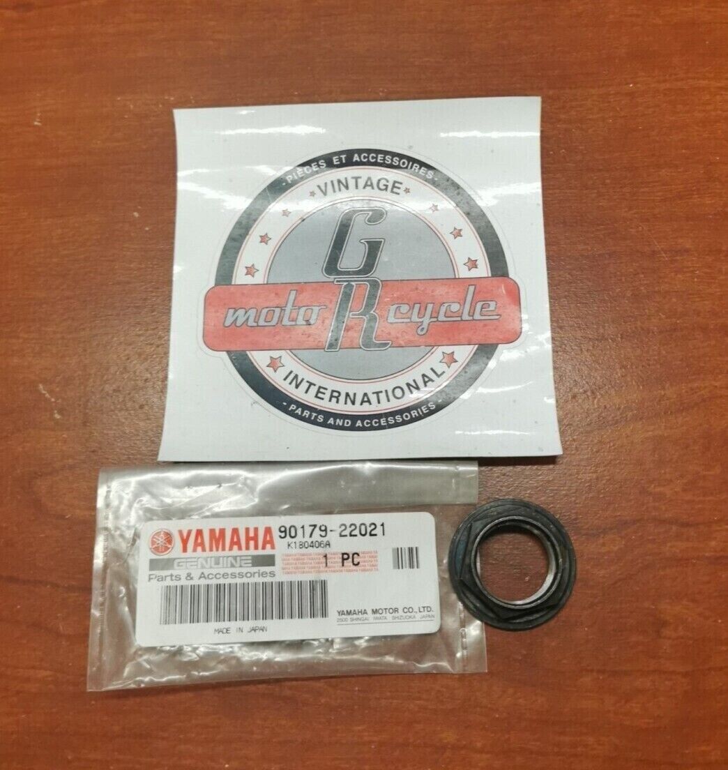 NOS YAMAHA YXM70 YXM700 YFM70 YFM5 YXC70 YXE70 YXR7 NUT 90179-22021-00 Y81
