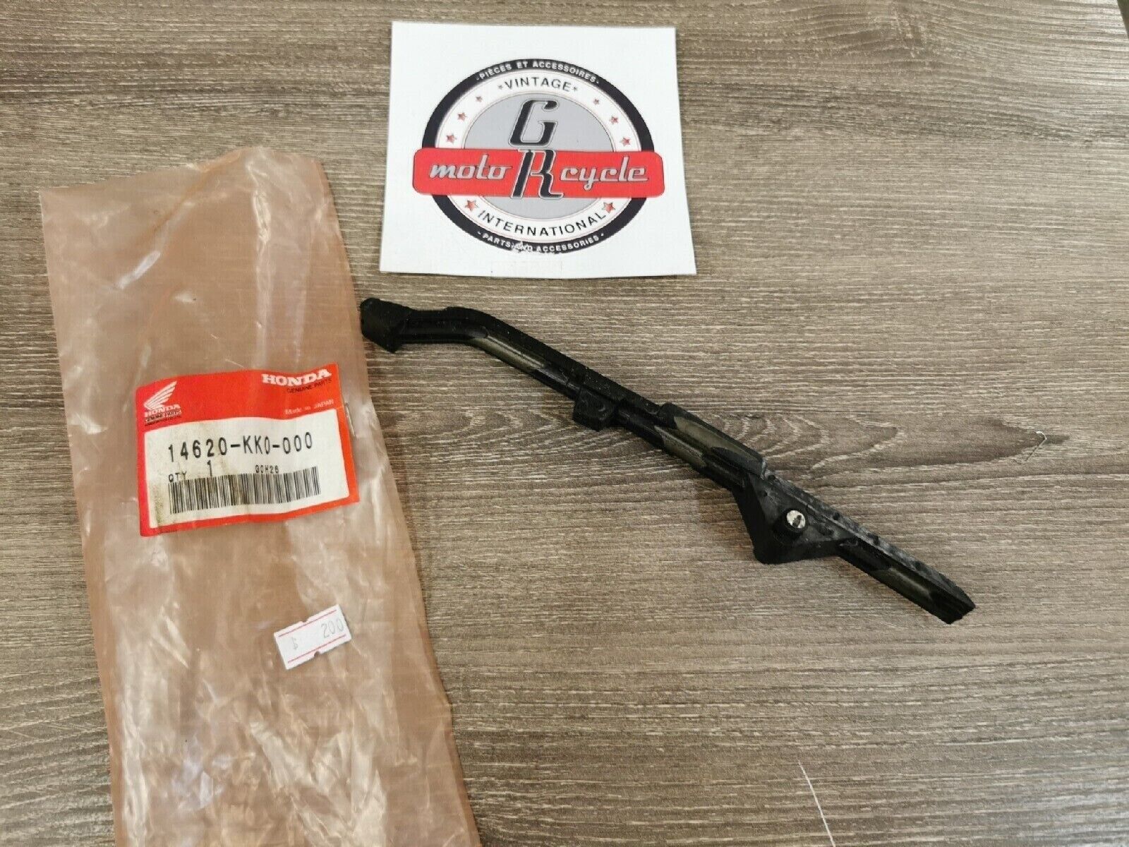 NOS HONDAXR200R 1984 1985 GUIDE CAM CHAIN 14620-KK0-000 H44