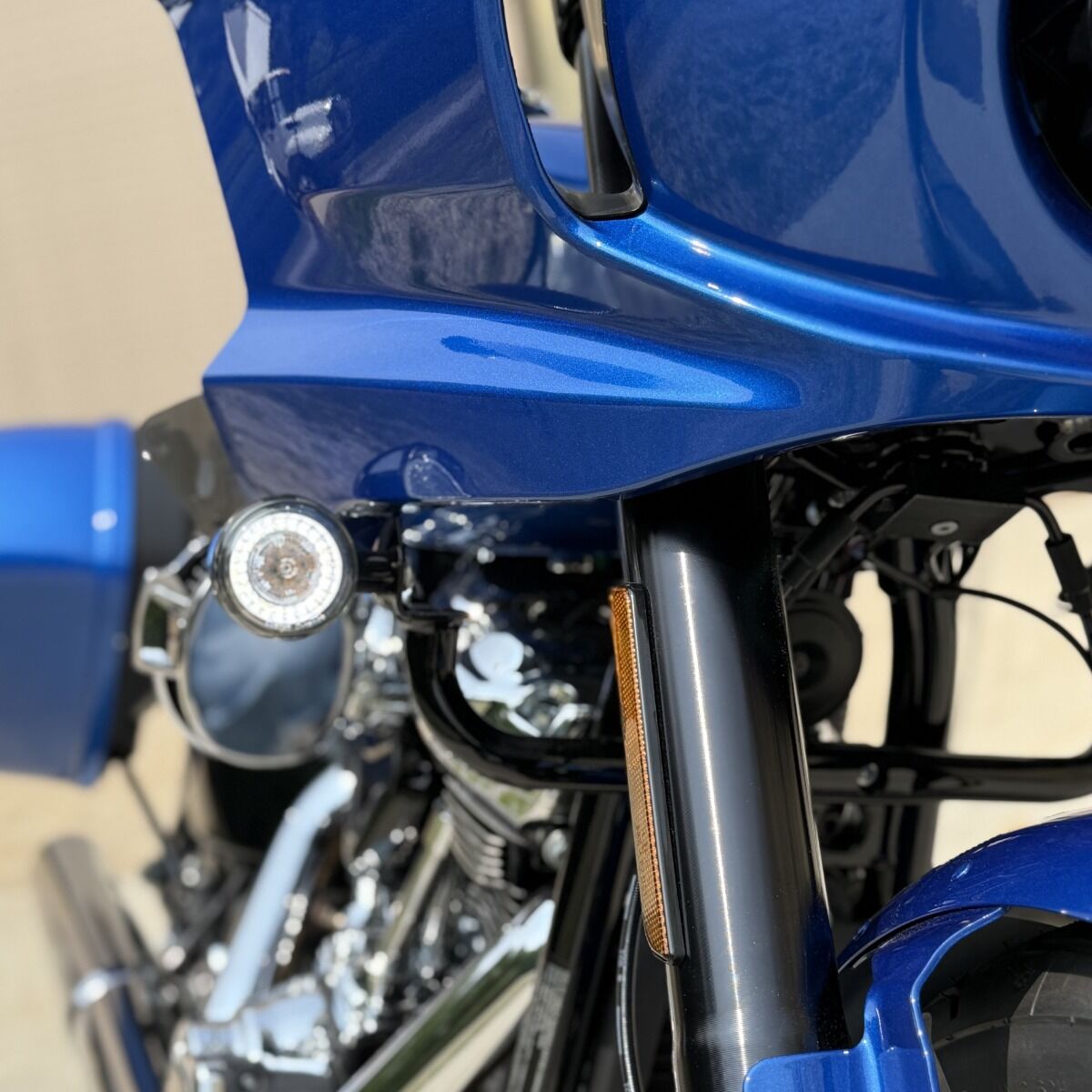 CUSTOM DYNAMICS ProBEAM LED Front Turn Signals - Amber/White - Smoke Lens - Softail '25
