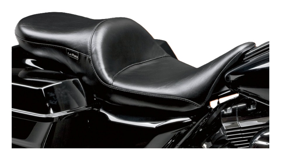 Le Pera Maverick Smooth Seat For Harley Touring 2008-2025